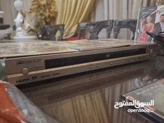  12 جهاز DvD ياباني HDMI Pioneer مع 32 فلم بدون رموت