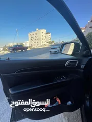  16 للجادين فقط - جيب جراند شيروكي لاريدو 2011 فل كامل لون فيرني (7 جيد).