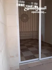 10 شقة أرضية قرب جامعة اليرموك
