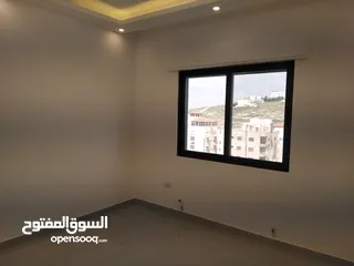  6 شقه للبيع في ربوة عبدون المساحه 120م