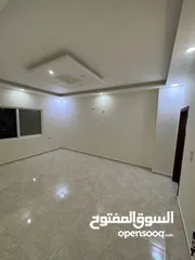  6 شقة للايجار من المالك مباشرة بدون عمولة طابق أرضي مع بلكونة و تشطيب سوبر ديلوكي