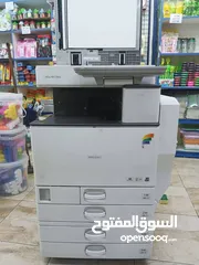  5 ماكنة تصوير ملون 5502بحالة ممتازة استخدام خفيف حبر جديد  للبيع