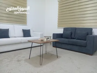  2 طقم كنب امريكي فاخرااا تفصيل استعمال شهر عرسان للبيع بسعر مغري