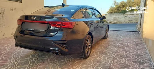  4 كيا K3 للبيع 2019 فل باستثناء الفتحه