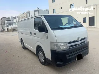  5 TOYOTA HIACE 2012