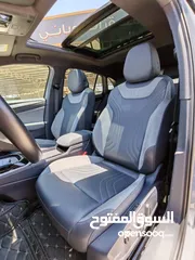  7 VOLKSWAGEN ID.4 CROZZ PRO   مع فتحه بانورما متحركة عداد 9k فقط