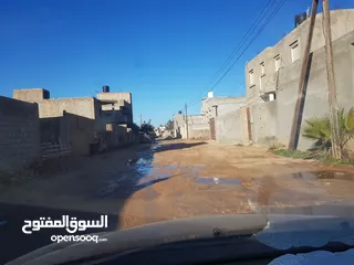  12 قطعة ارض ..حي 2 مارس