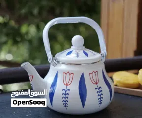  7 Chic Tulip design kettle 1.5L