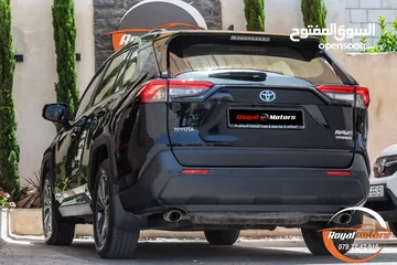  19 Toyota Rav4 2022 Xle   يمكن التمويل بالتعاون مع المؤسسات المعتمدة لدى المعرض