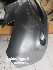  2 طبون امامي ليف 2015 نظيف في كسر بسيط عند قاعدة الشحن تمت معالجته بلاصق قوي جدا وايضا جناح امامي يمين