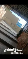  5 محل للايجار