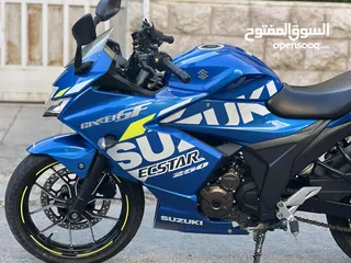  8 دراجة سوزوكي بحالة الوكالة