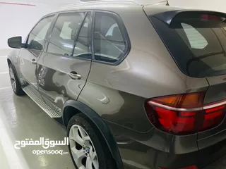  9 BMW x5 v8 2011 good condition full service 185000km