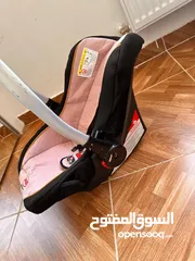  7 سرير اطفال عدة مستويات ( بجانب سرير الام ) يمكن تغيره حسب العمر ويمكن فتحه وضبه وتخزينه لا يأخذ حيز