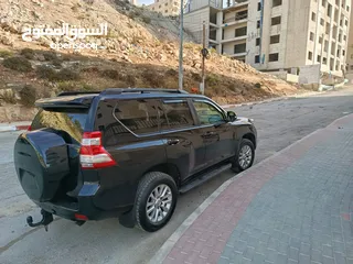  3 تويتا لاندكروزر luxury