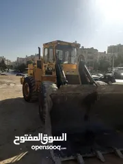 7 حفارةكوماتسوللبيع جرافه فولفو L90 للبيع
