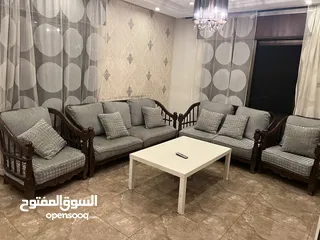  3 شقه مفروشه فخمه للايجار