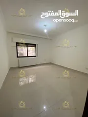  6 شقة من فيلا - ام أذينة - 3نوم 1ماستر - 350م - ارضي - مدخل مستقل - قرب الخدمات