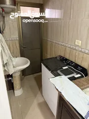  7 استوديو لطالبة او موظفة