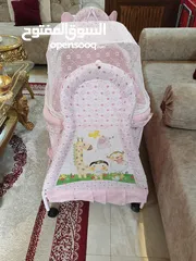  2 سرير اطفال هزاز جديد لم يستعمل