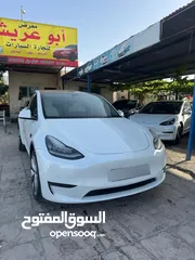  5 تيسلا موديل Y بحالة الوكالة فحص كامل