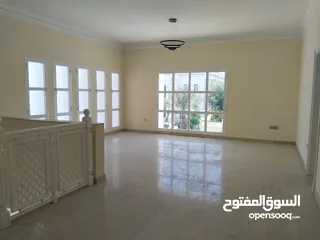  4 6Me33-Luxurious modern 5+1BHK Villa for rent in Qurm near Al Shati Street.