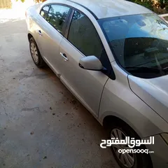  3 رينو مشطوب للبيع