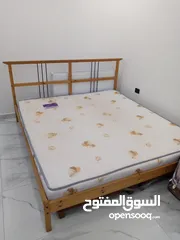  1 سرير مجوز مع فرشه طبيه