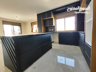  2 فرصتك للسكن في موقع مميز – عين منجد – إطلالة بانورامية