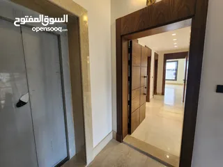  14 شقة فاخرة للبيع في منطقة الظهير - ref: 14486