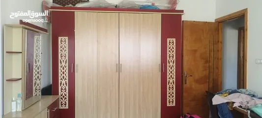  1 للمعنين طقم  نوم بحالة ممتازة وبسعر مناسب