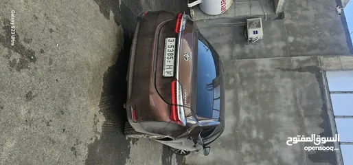  1 تيوتا كورولا
