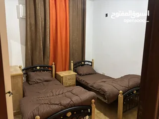  4 شقة   في الجبيهة للايجار عائلات او شباب فقط