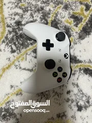 7 جهاز xbox one s مستعمل بحاله الجديد للبيع بسعر حرق فقط 750 للتواصل على الخاص