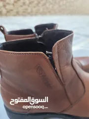  3 جيزمة عظيمة فاخرة ومحافظة للقدم تماما
