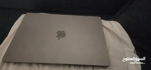  5 MacBook Air 15", 16GB/512GB, M3 processor, late 2024, space grey مع الشاحن الاصلي والكرتونة
