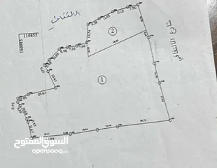  2 قطعة ارض للبيع في حلحول قبال الدونميتر مساحة الأرض دونم