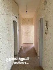  6 شقة طابقية مميزة للايجار / جبل النزهة
