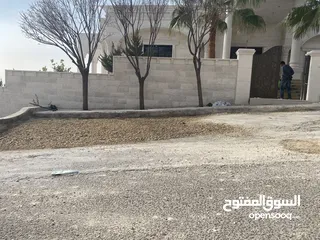  15 مدحله و جرافه صغيره و مداحل و حفارات لايجار تزفيت ساحات و شوارع مدحله جرافه بوبكات