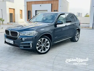  2 سيارة الدارBMWX5