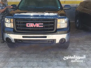  14 GMC SIERRA دفع رباعي