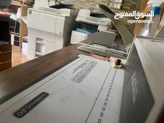  28 اغراض مكتبه كامله للبيع باسعار مغرية