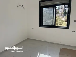  3 استوديو  للبيع في سطح مرحبا