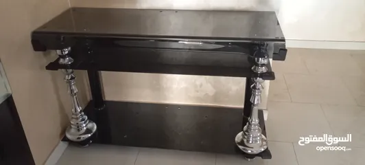  6 اثاث منزل مكون من 3 اغراض فقط ب20 ليره  طقم سيرفس  طاولة تلفزيون  خزانه ملابس قماش