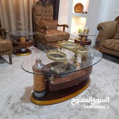  2 كنب بحال الجديد للبيع المستعجل بداعي السفر لون عسلي تفصيل وليس تجاري