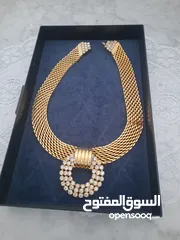  9 اكسسوارات لكل الأوقات، لجميع المناسبات، ولجميع الاذواق، أنيقة.. بروشات، عقود طويلة وقصيرة،و اقراط