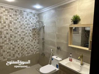  8 شقه مفروشه للايجار