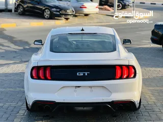  6 FORD MUSTANG GT 2022