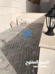  2 شقة فاخرة للبيع في خلدا  - خلف بردايس وقرب العصرية 200م مع ترسات 200م لم تسكن بسعر مغري