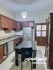  3 شقة للايجار في النوفليين  بالقرب من حوش عائشه